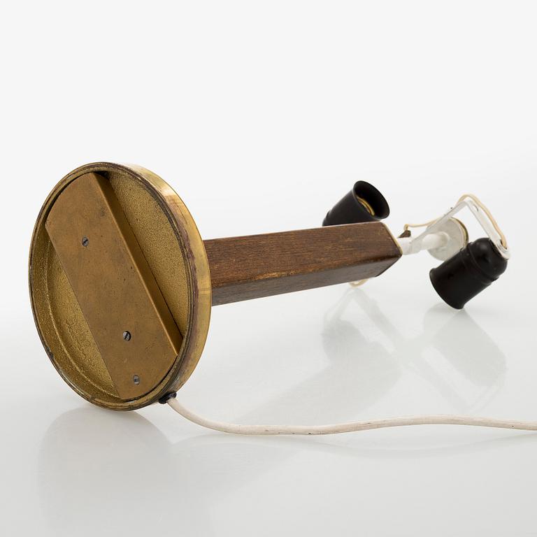Paavo Tynell, bordslampa, modell 5066, Taito Oy, 1900-talets mitt.