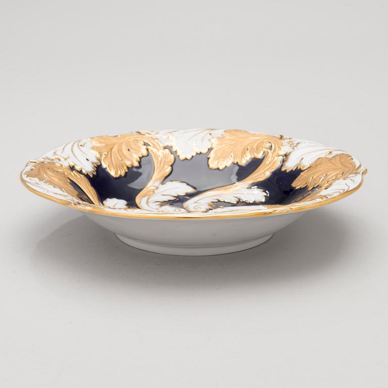 A Meissen porcelain bowl, 20th century.