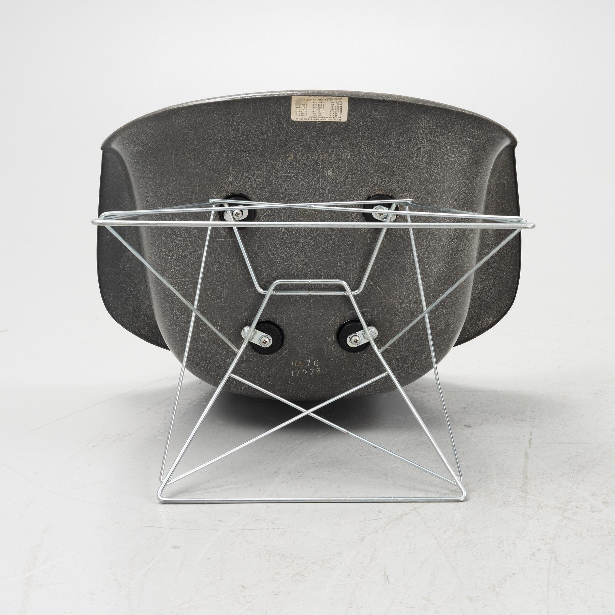 Charles & Ray Eames, stolar, ett par,  "LAR / Cat Cradle", Herman Miller, USA, 1950/60-tal.