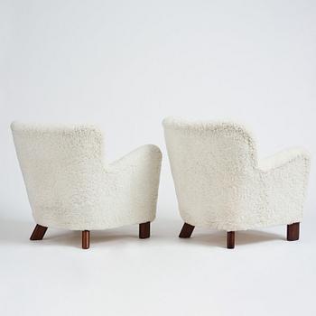 Fritz Hansen, a pair of "1669", easy chairs, Denmark 1940's.