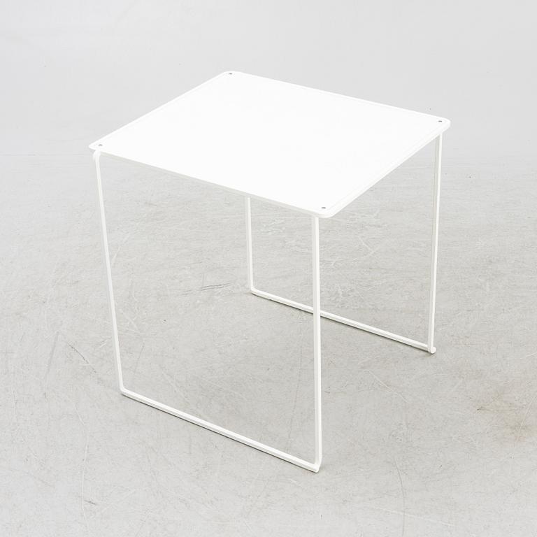 Pierre Sindre, a table and a pair of chairs, "Brokk" & "Sindre", Källemo.