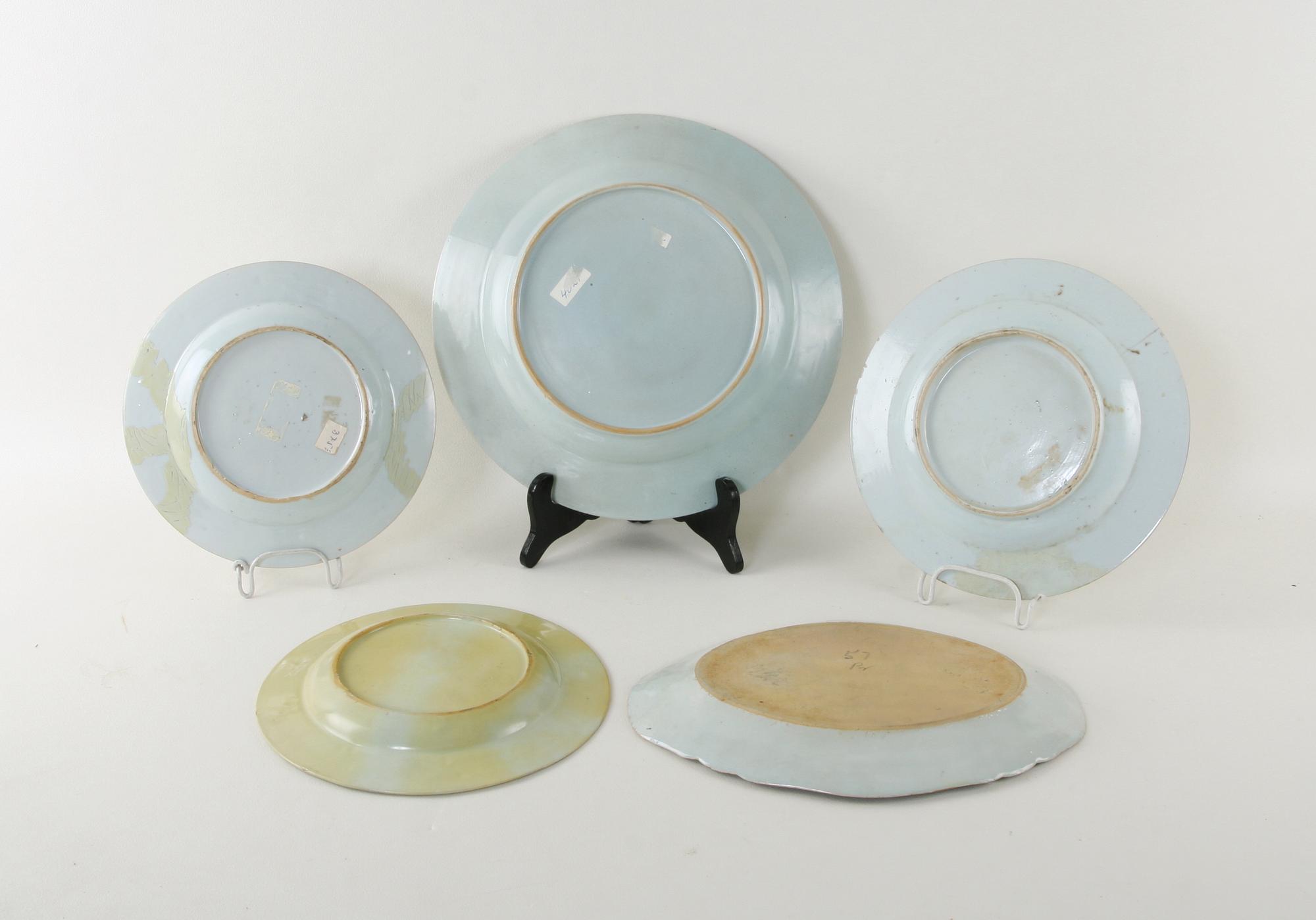 FAT och TALLRIKAR, 5 delar, porslin, Kina, Qianlong, 1700-tal.
