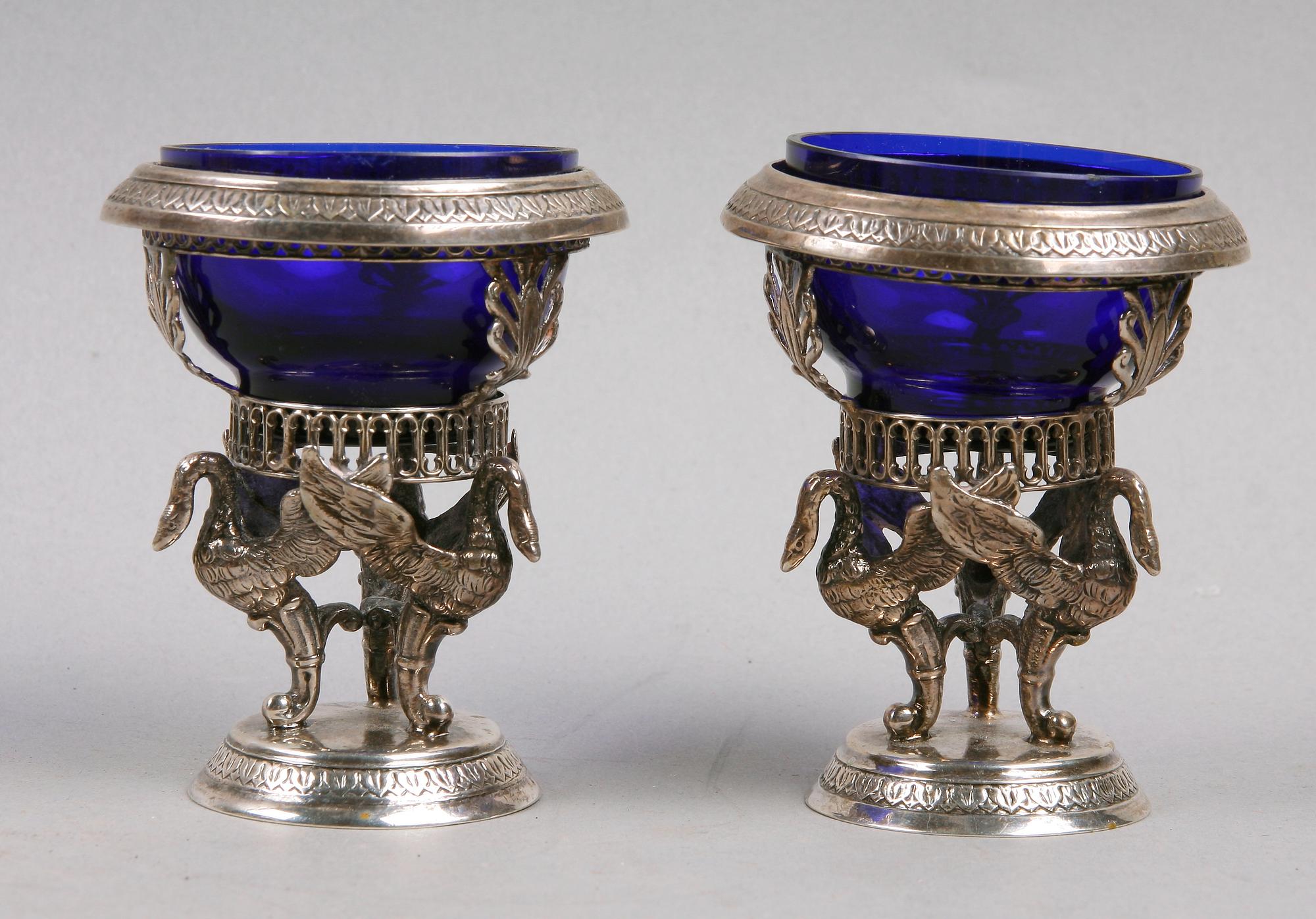 SALTKAR, ett par, silver, empire. Troligen Nederländerna, 1800-tal.