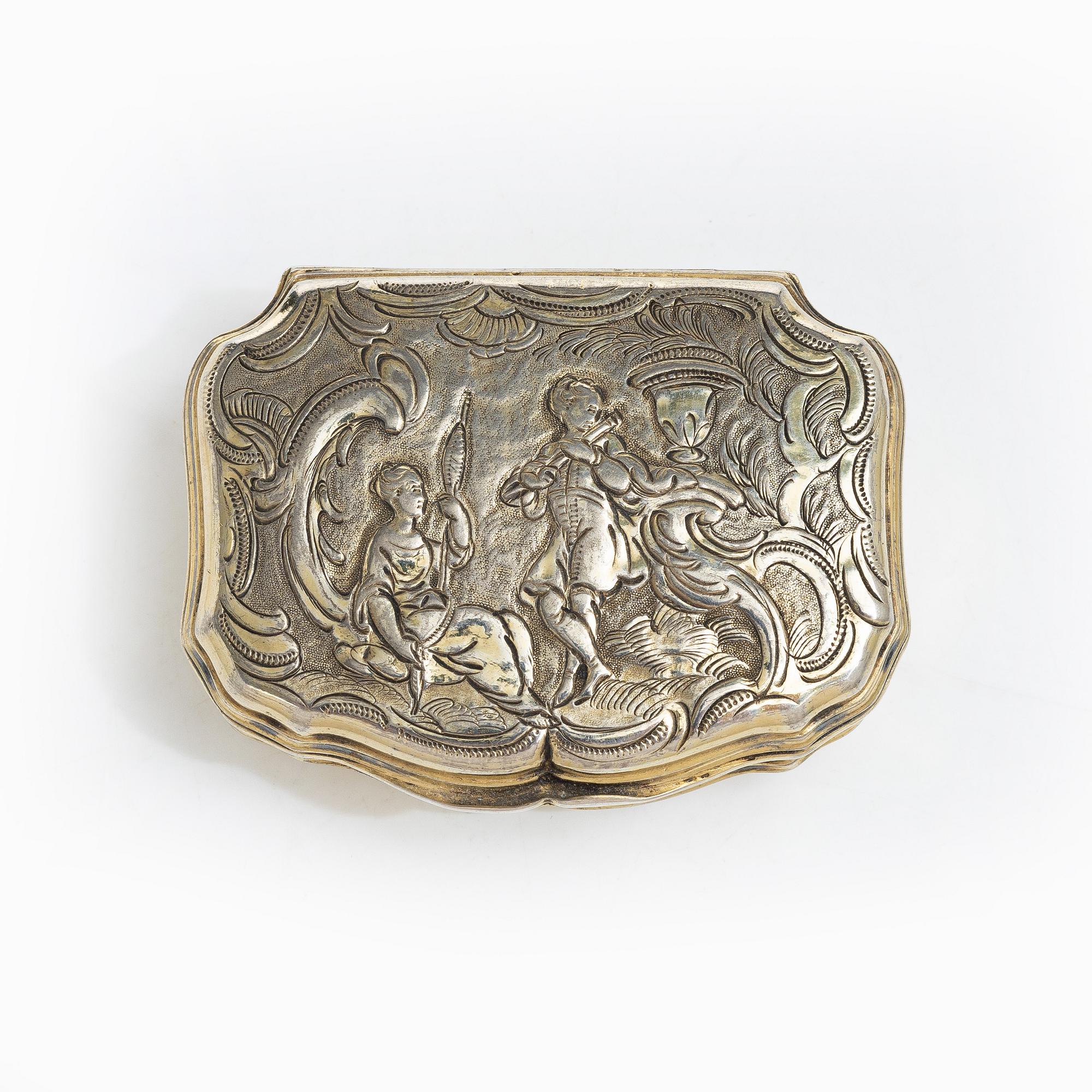 Snuffbox, silver, Louis XV, second half of the 18th century.