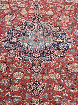SEMI-ANTIQUE KASHAN. 394 x 309,5 cm.