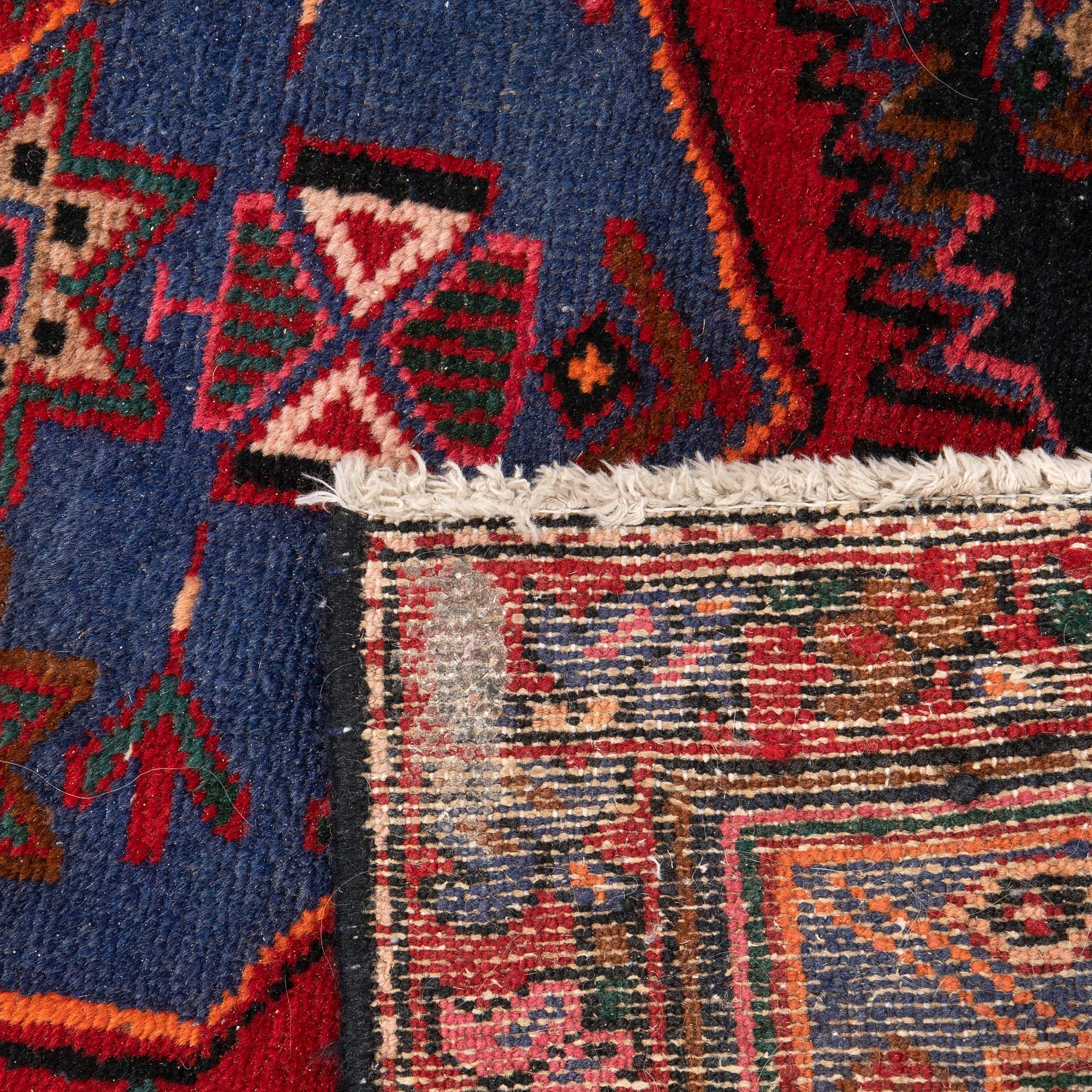 Gallerimatta, Zanjan, 290 x 78 cm.