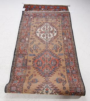 MATTA, orientalisk, ca. 322x91.