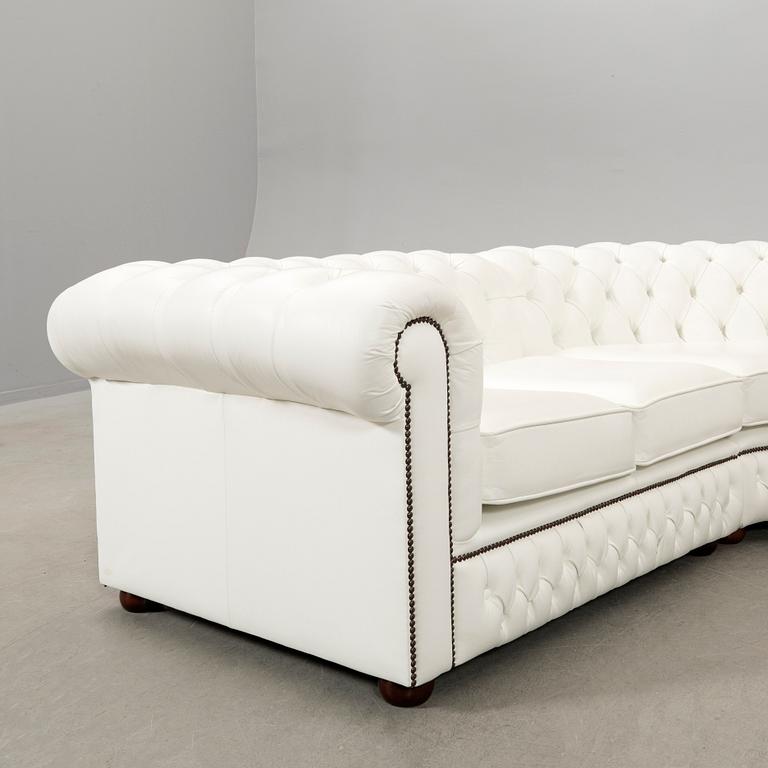 Hörnsoffa, England modern tillverkning.