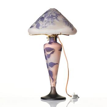 Emile Gallé, an Art Nouveau cameo glass table lamp, Nancy, France, post 1904.