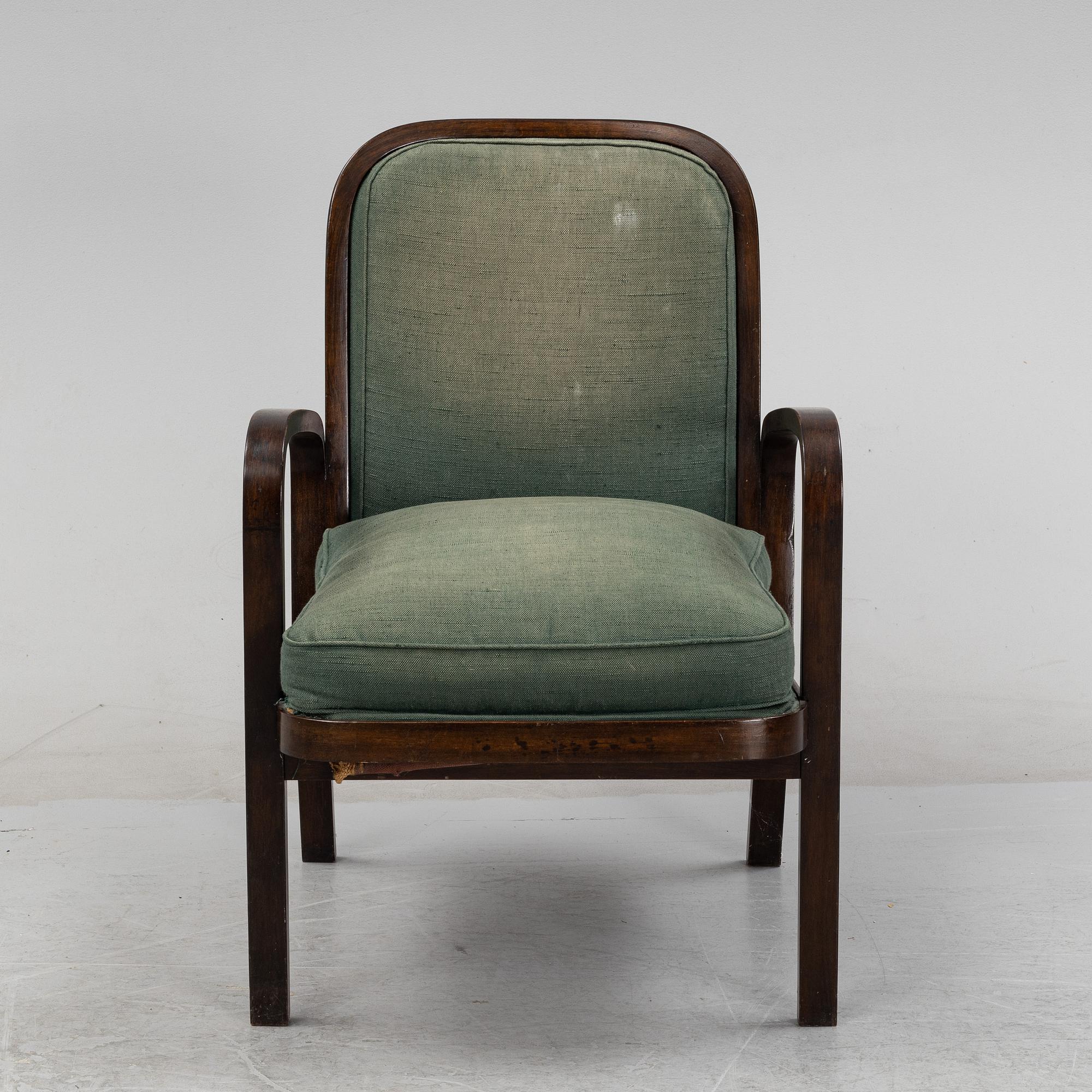 Sigurd Lewerentz, attributed, a stained beech easy chair, Gemla, Diö, 1930's.
