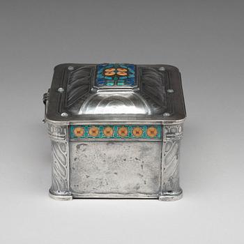 Hugo Lundstedt, a silver and enamel Art Nouveau jewelry casket, Gothenburg 1911.