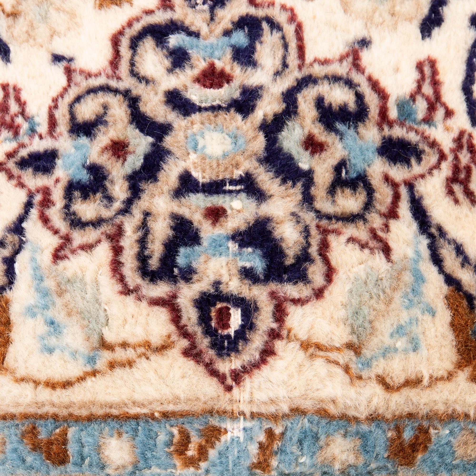 Carpet, Nain, 345 x 246 cm.
