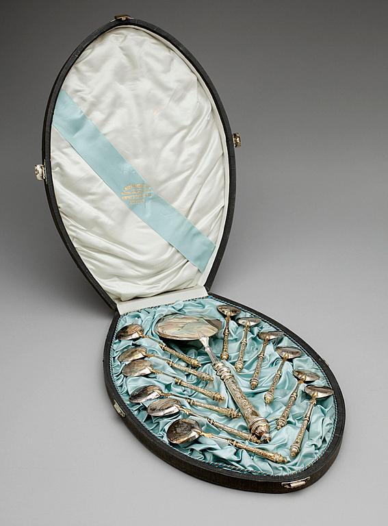 KAVIARSET, 13 delar, silver, Antverpen, Belgien, 1900-talets början. Vikt ca 233 g.