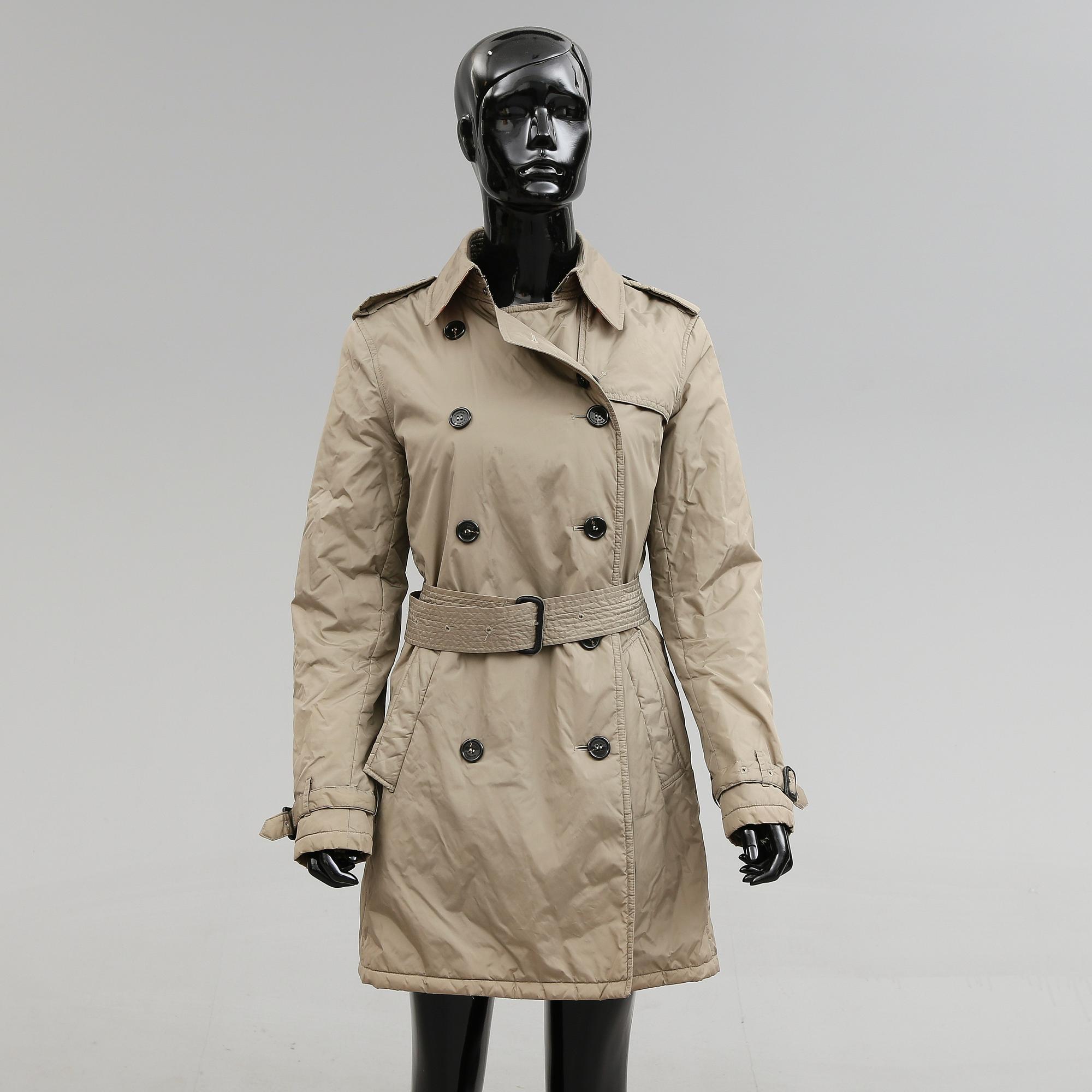 KAPPA/JACKA, Burberry.