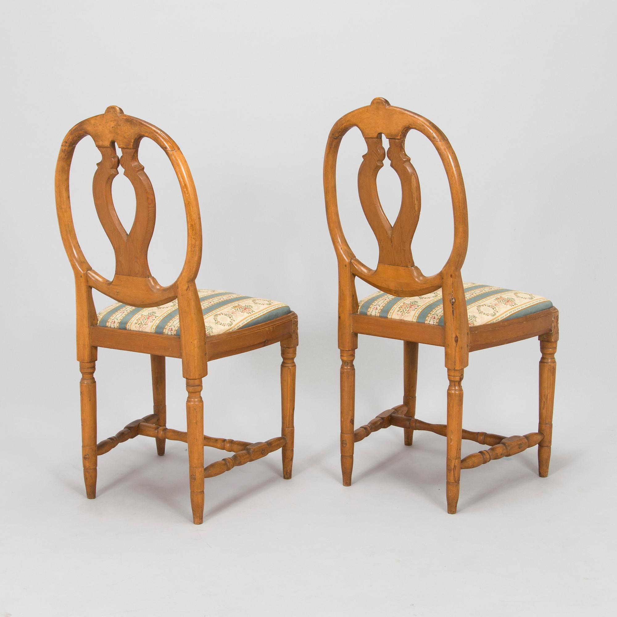 Four Swedish Gustavian chairs, 18th century.