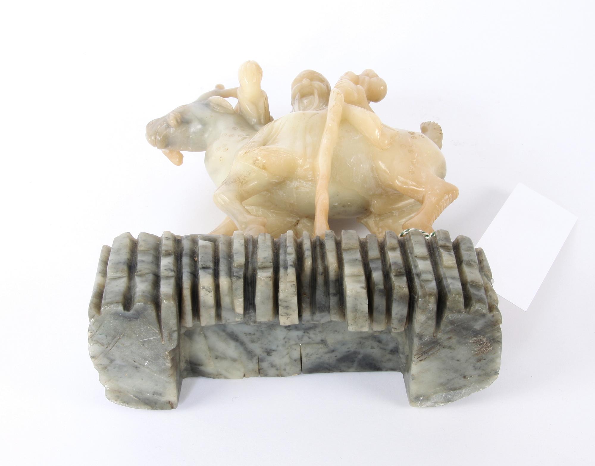 FIGURIN, soapstone mm.