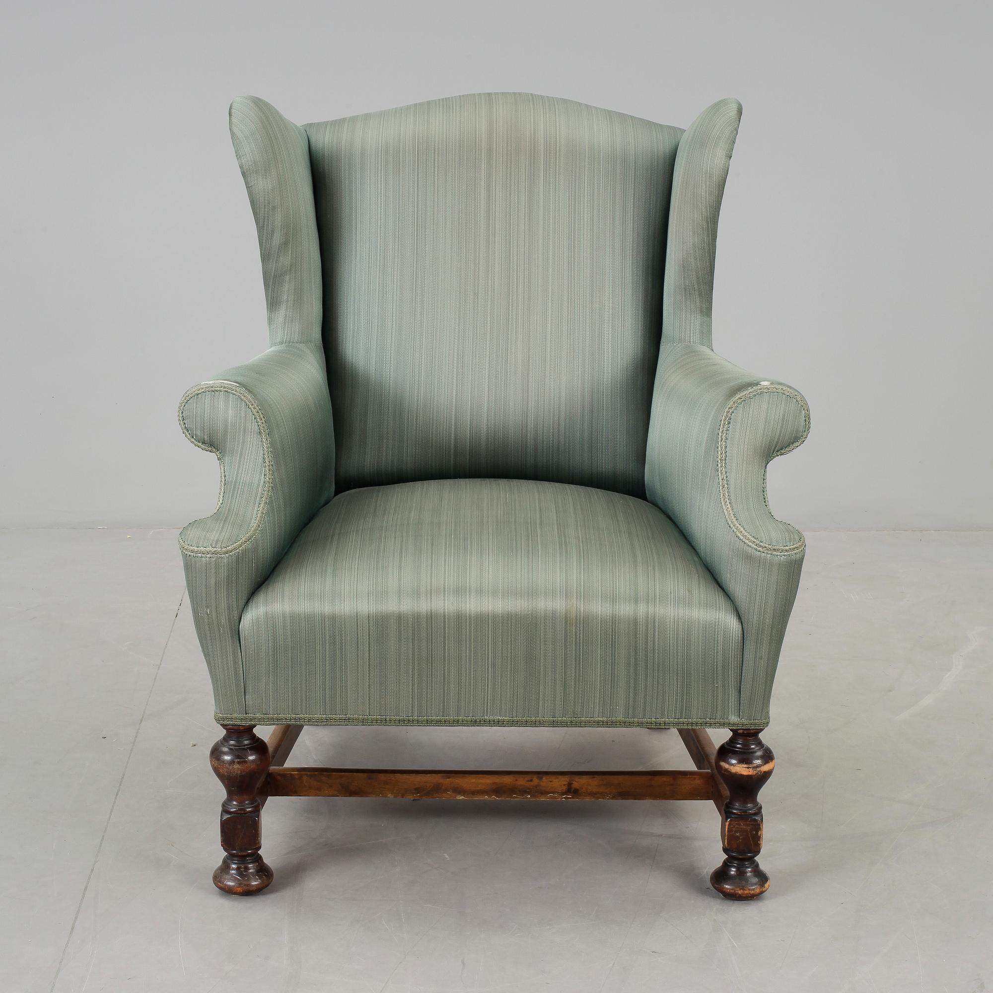 ÖRONLAPPSFÅTÖLJ, 1920/30-tal.