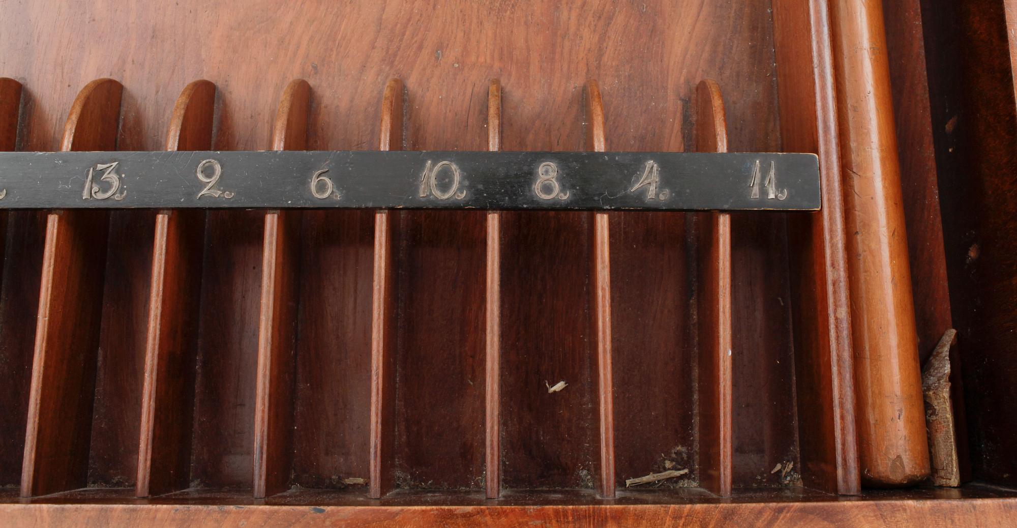 SPELBORD, empirestil, omkr sekelskiftet 1900.