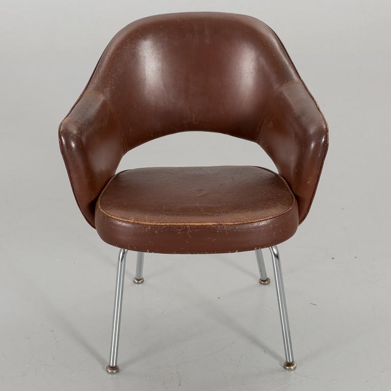 AN EERO SAARINEN, "EXECUTIVE CHAIR", later part of the 20th century.