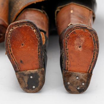 DOCKA, läder, 1800-tal.