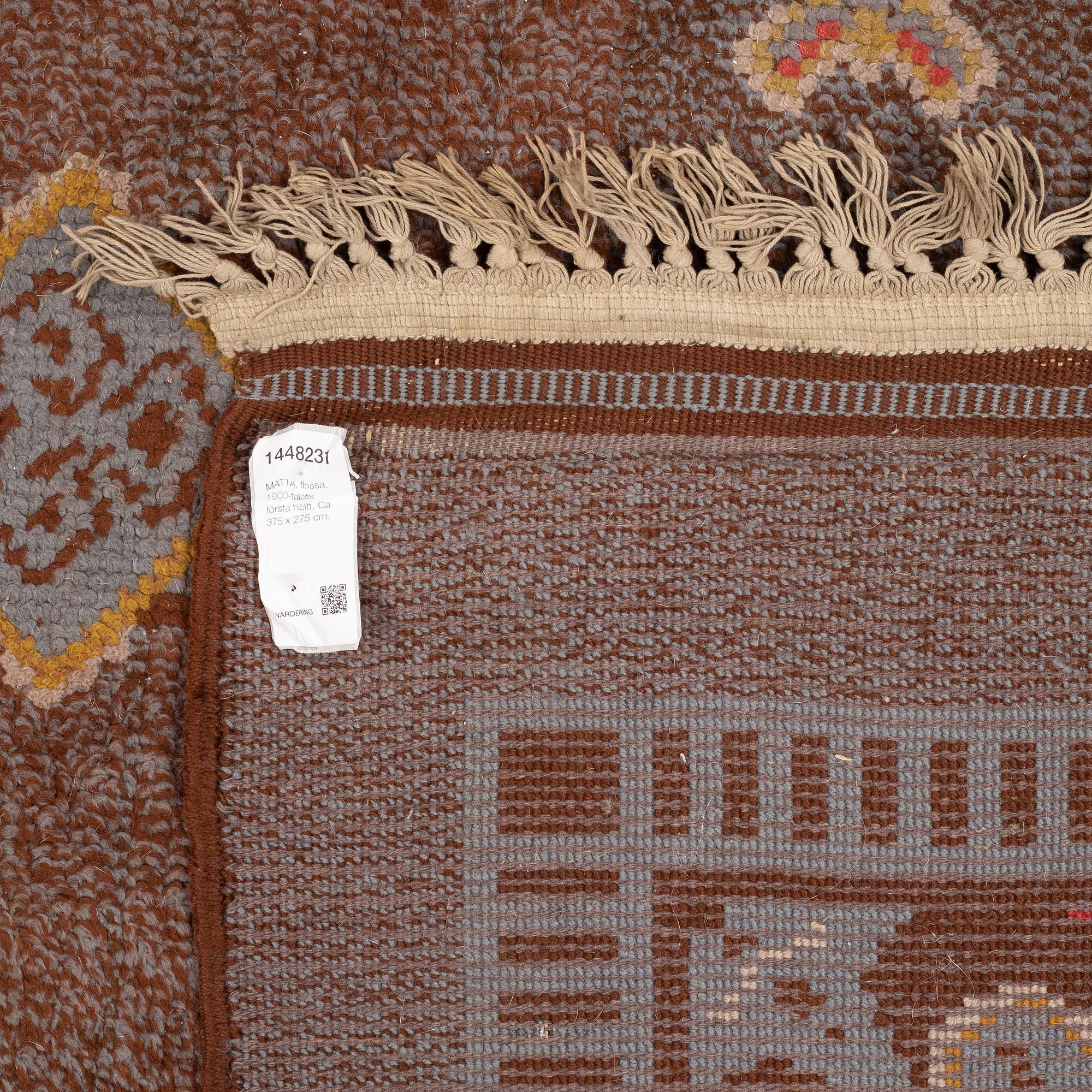 A carpet, knotted pile, ca 374-377 x 275-278 cm, possibly  Konstfliten, Sweden/Finland, around 1920-1930.