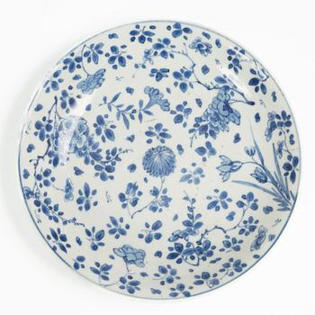 A blue and white dish, Qing dynasty, Kangxi (1662-1722). With an apocryphal Kangxi mark.