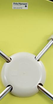 STOLAR, 5 st, "Sjuan" Arne Jacobsen, Fritz Hansen, 1980/90-tal.