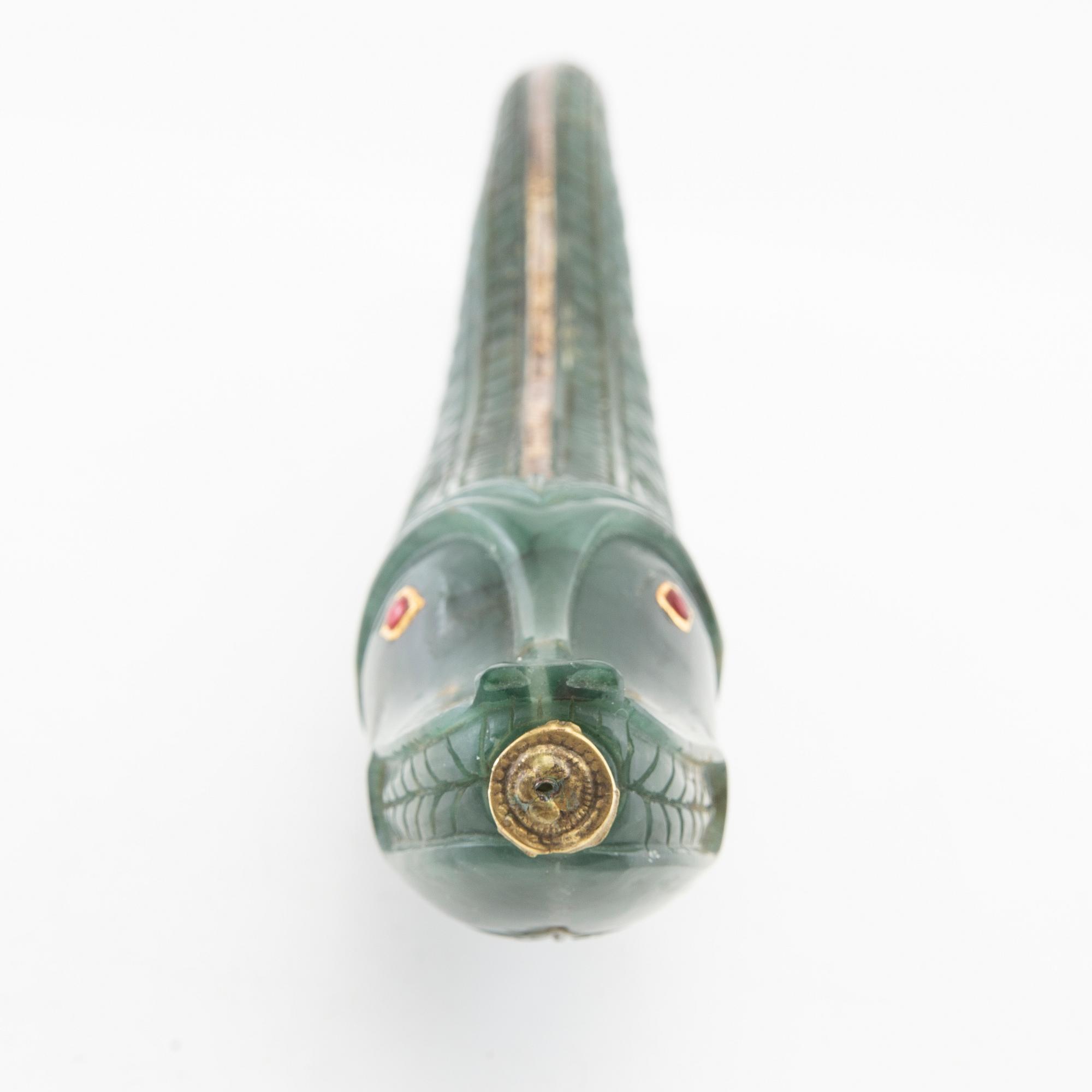 Powder flask, Indian Mughal, 19th century.