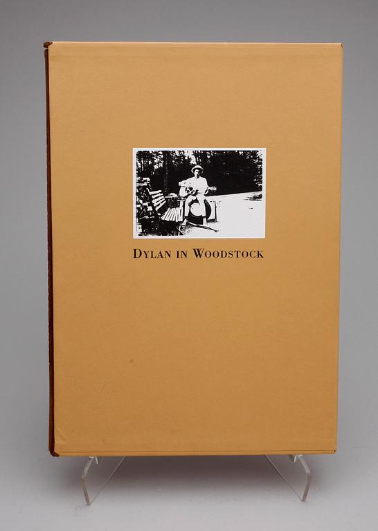 BOK, "Dylan in Woodstock", Elliot Landy, nr 667 av en upplaga på 1750 st, signerad Elliot Landy.