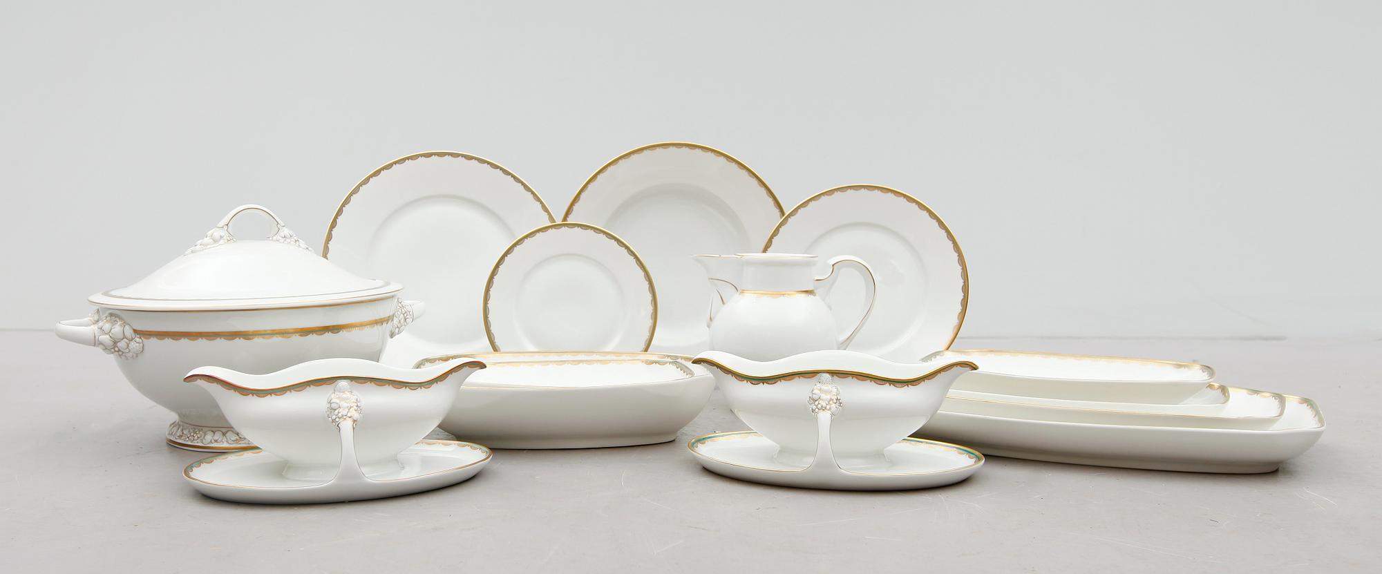 MATSERVIS, 81 delar, porslin, Rosenthal, Tyskland.