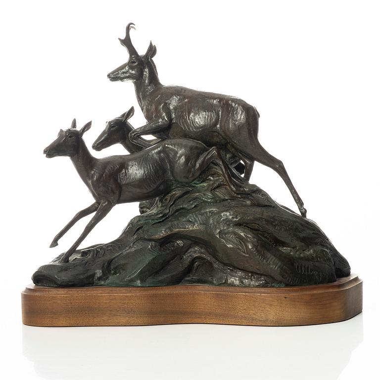 Kent Ullberg, "Pronghorn Pyramid".