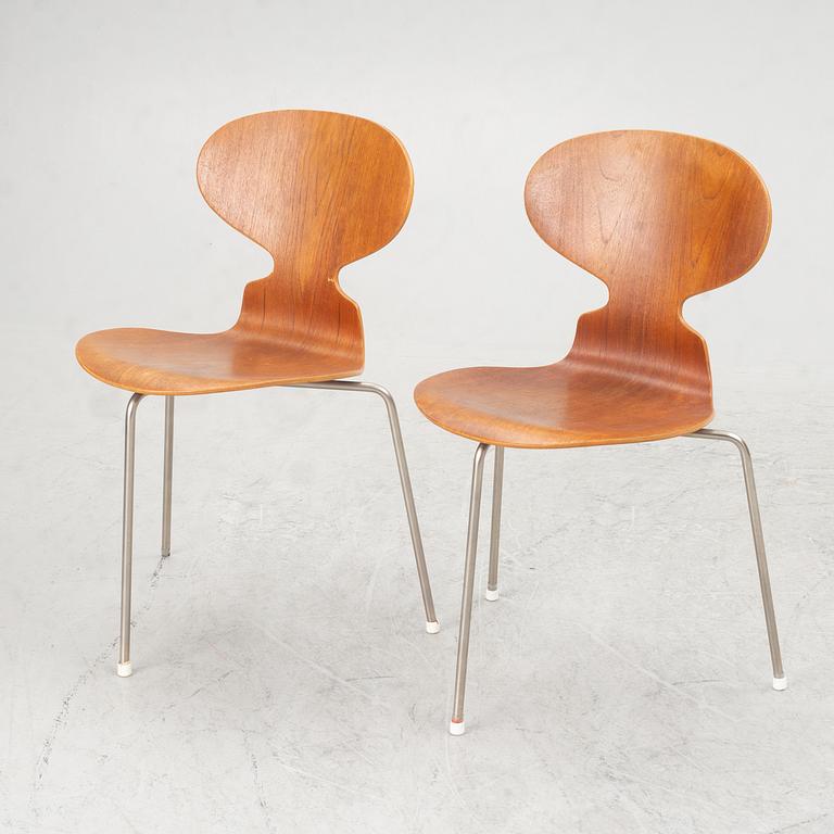 Arne Jacobsen, a pair of 'Ant' chairs, Fritz Hansen, Denmark, 1950s/60's.