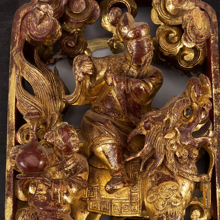 Two sculptured wooden panels, Qing dynasty, 19th Century.