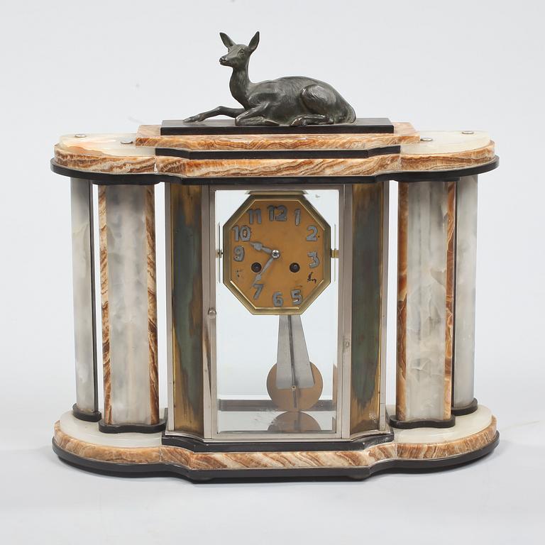BORDSPENDYL, art déco, 1900-talets andra kvartal.
