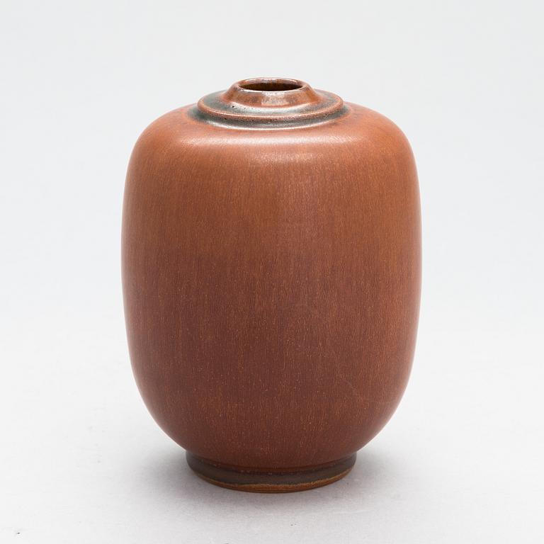 Erich och Ingrid Triller, a stoneware vase, Tobo, Sweden.