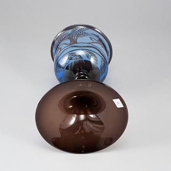 GUNNAR CYRÉN, a "graal" glass goblet, Orrefors, Sweden 1977.