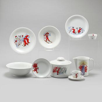 A porcelian set of table ware of 35 pcs, "Tomteul", Rörstrand, 20th century.