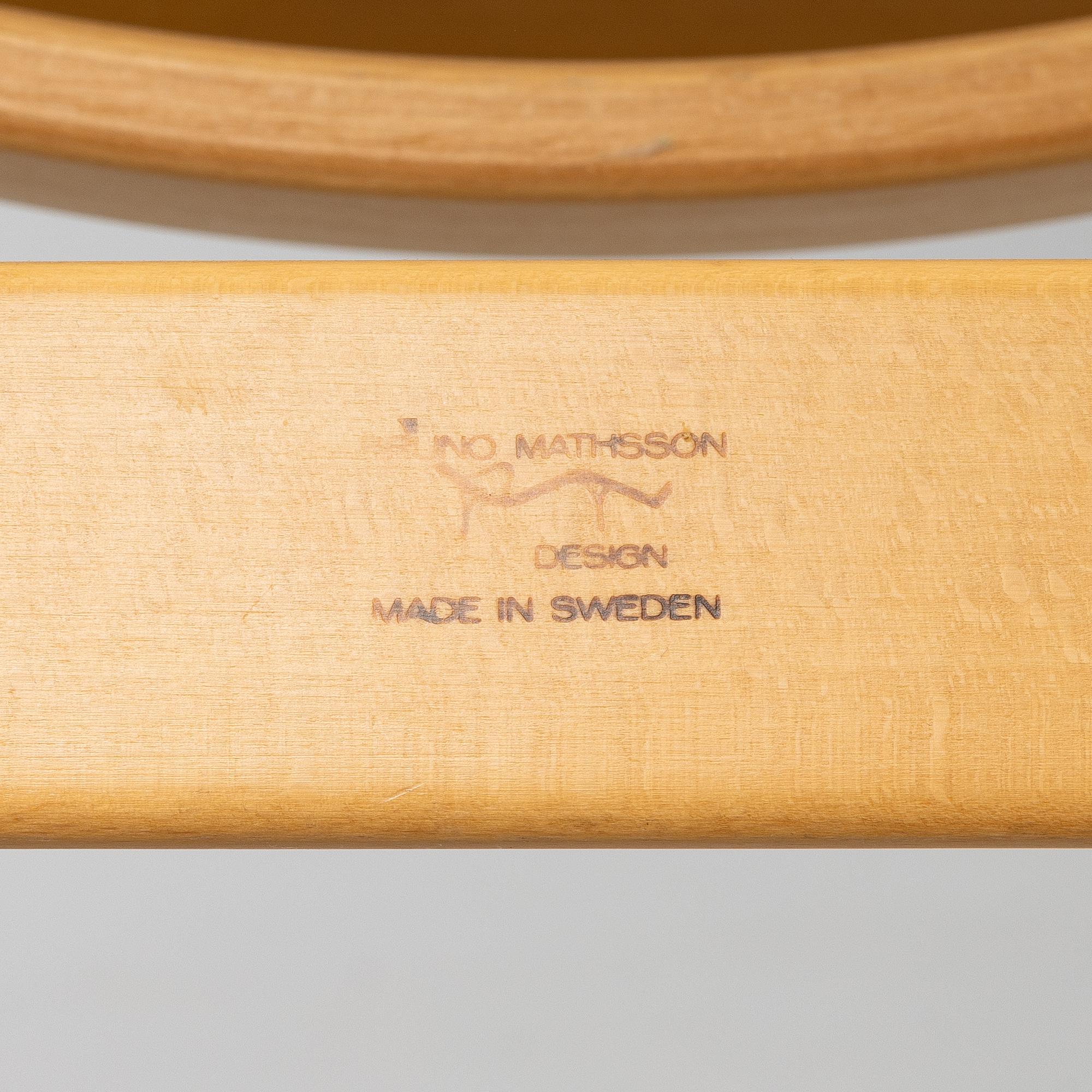 Bruno Mathsson, Armchairs, a pair, "Mina", Mathsson International AB, Värnamo, 1993 & 1996.