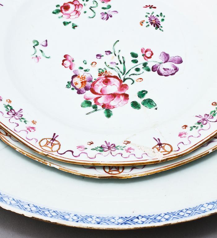 FAT samt TALLRIKAR, 2 st, porslin Kina, 1800/1900-tal.