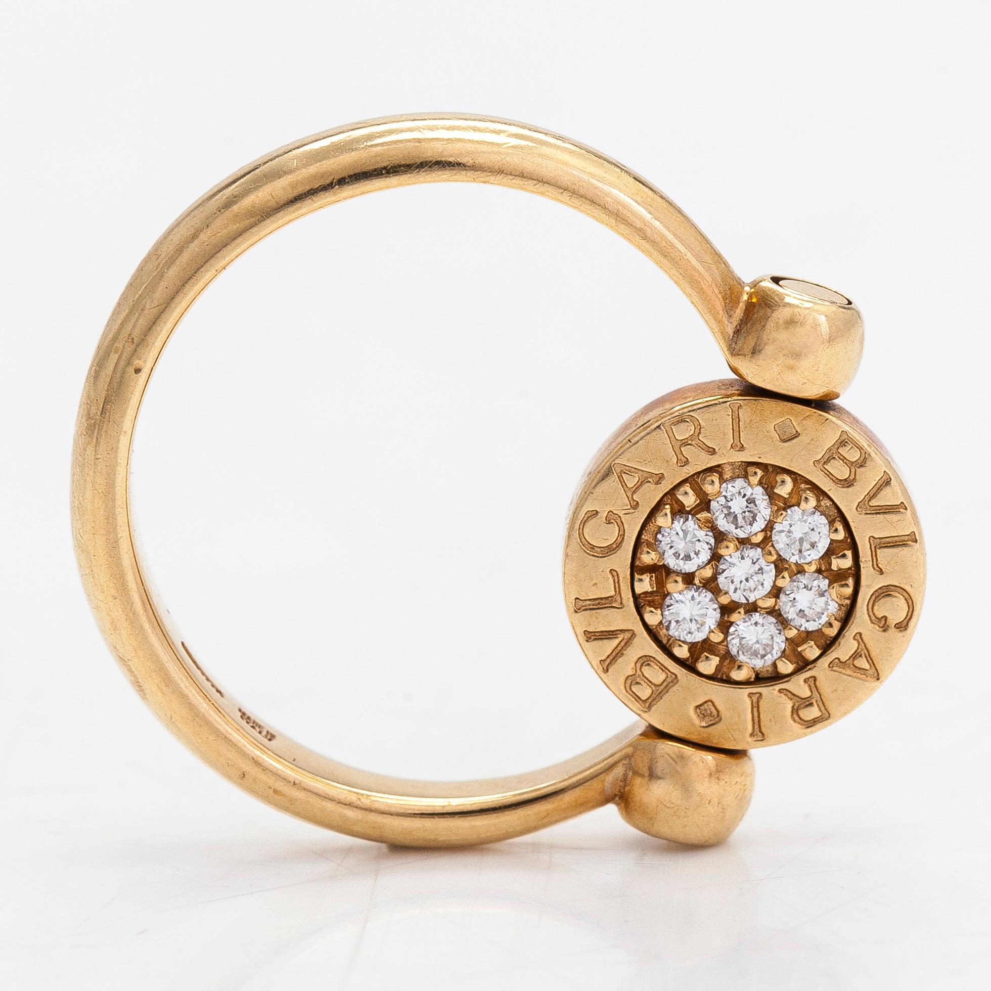 Bulgari, ring, "Flip ring", 18K guld och diamanter totalt ca 0.07 ct.