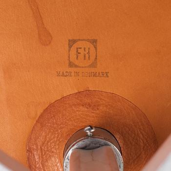 Arne Jacobsen, a pair of 'Swan' easy chairs, Fritz Hansen, Denmark 1960s.