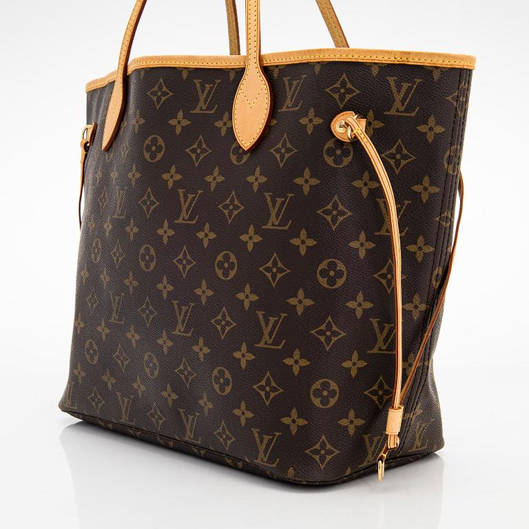 Louis Vuitton, a Monogram Canvas 'Neverfull MM' bag.