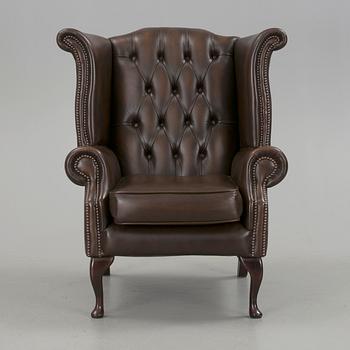 ÖRONLAPPSFÅTÖLJ, Chesterfieldmodell, 1900-talets slut.