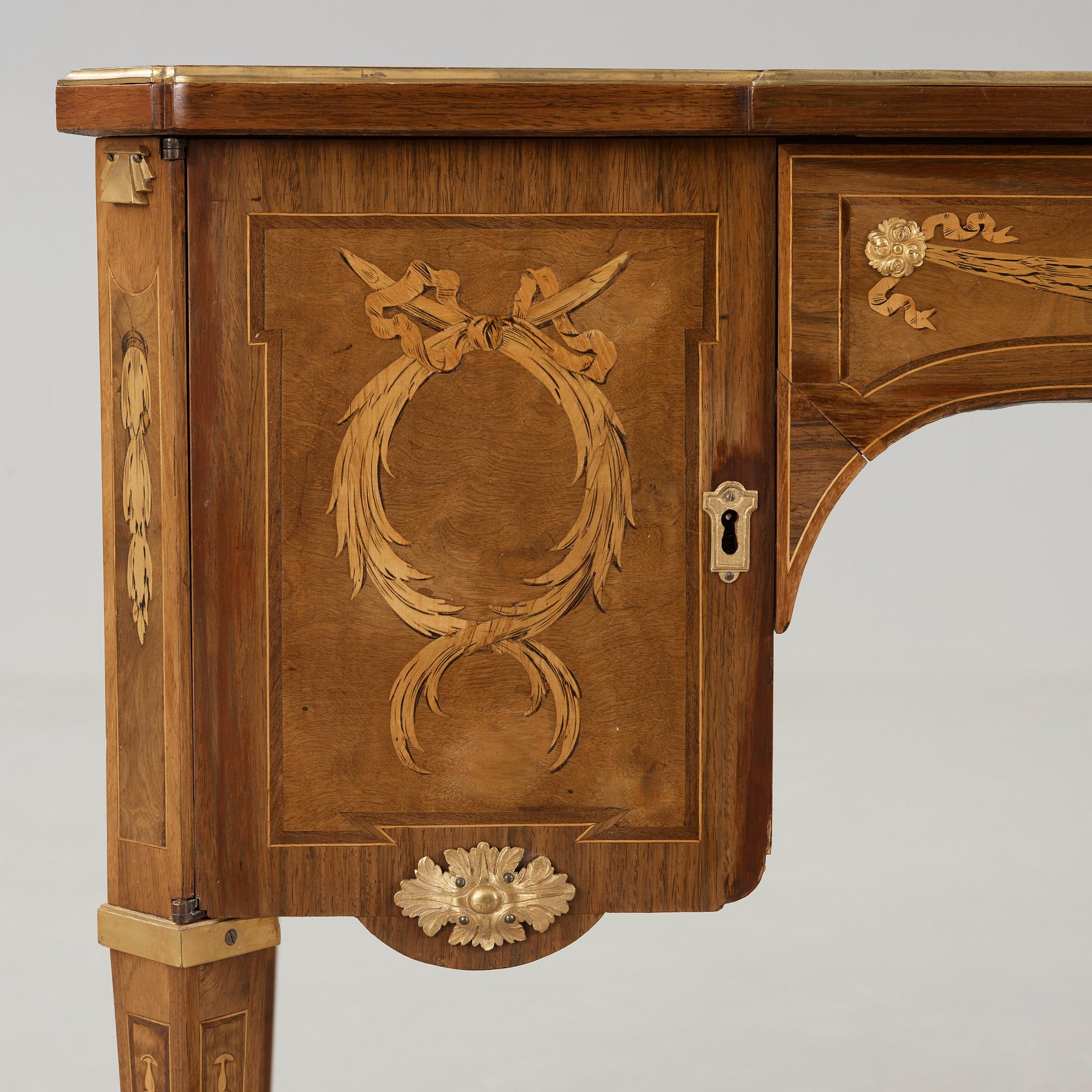 SKRIVBORD, av Georg Haupt (mästare i Stockholm 1770-1784), ej signerat. Gustavianskt.