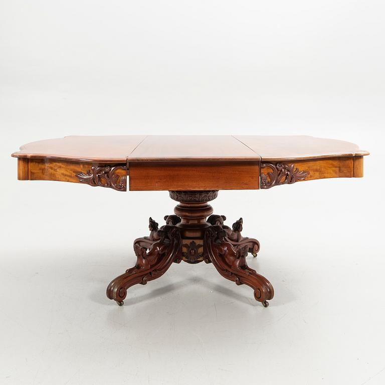 Dining table, Rococo style, first half of the 20th century.
