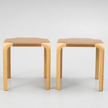 Alvar Aalto, pallar, ett par, modell X601, Artek.