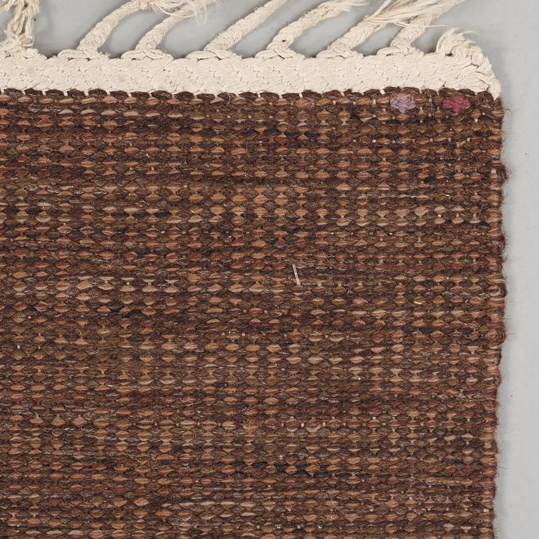 CARPET. "Tolv Rutor, brun". Flat weave. 247 x 175,5 cm. Signed AB MMF MR.