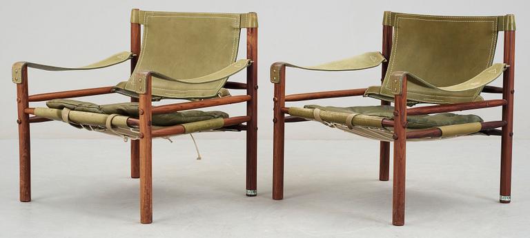 KARMSTOLAR, ett par, "Sirocco", Arne Norell, formgiven 1964.