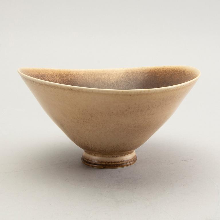 Berndt Friberg, skål, stengods, Gustavsbergs Studio, signerad och daterad 1949.