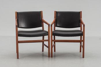 ARMLÄNSTOLAR, ett par HJ Wegner.